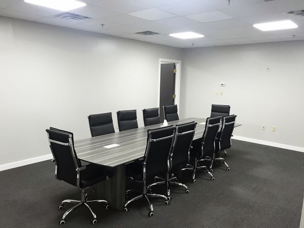 Wells Fargo Building Retail Pad: 104 N Main St, Gainesville, FL 32601
